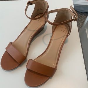 Wedge sandals